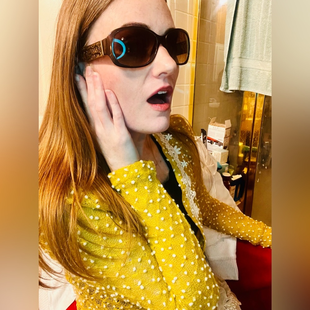 Coach Cocoa Sunglasses with Gold Detail - Picture 9 of 9